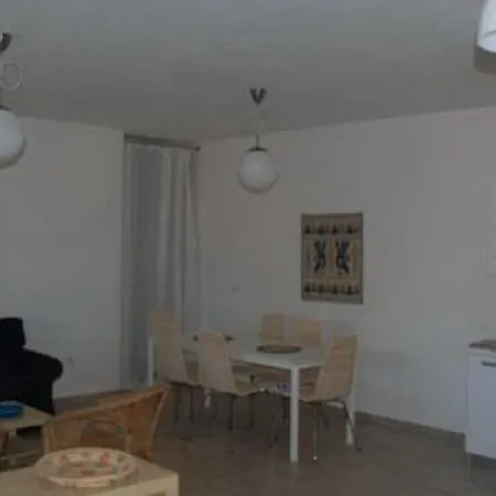 Grazioso A 200 Mt Dal Centro Di *